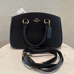 Coach Savannah Carryall
Bag NWT